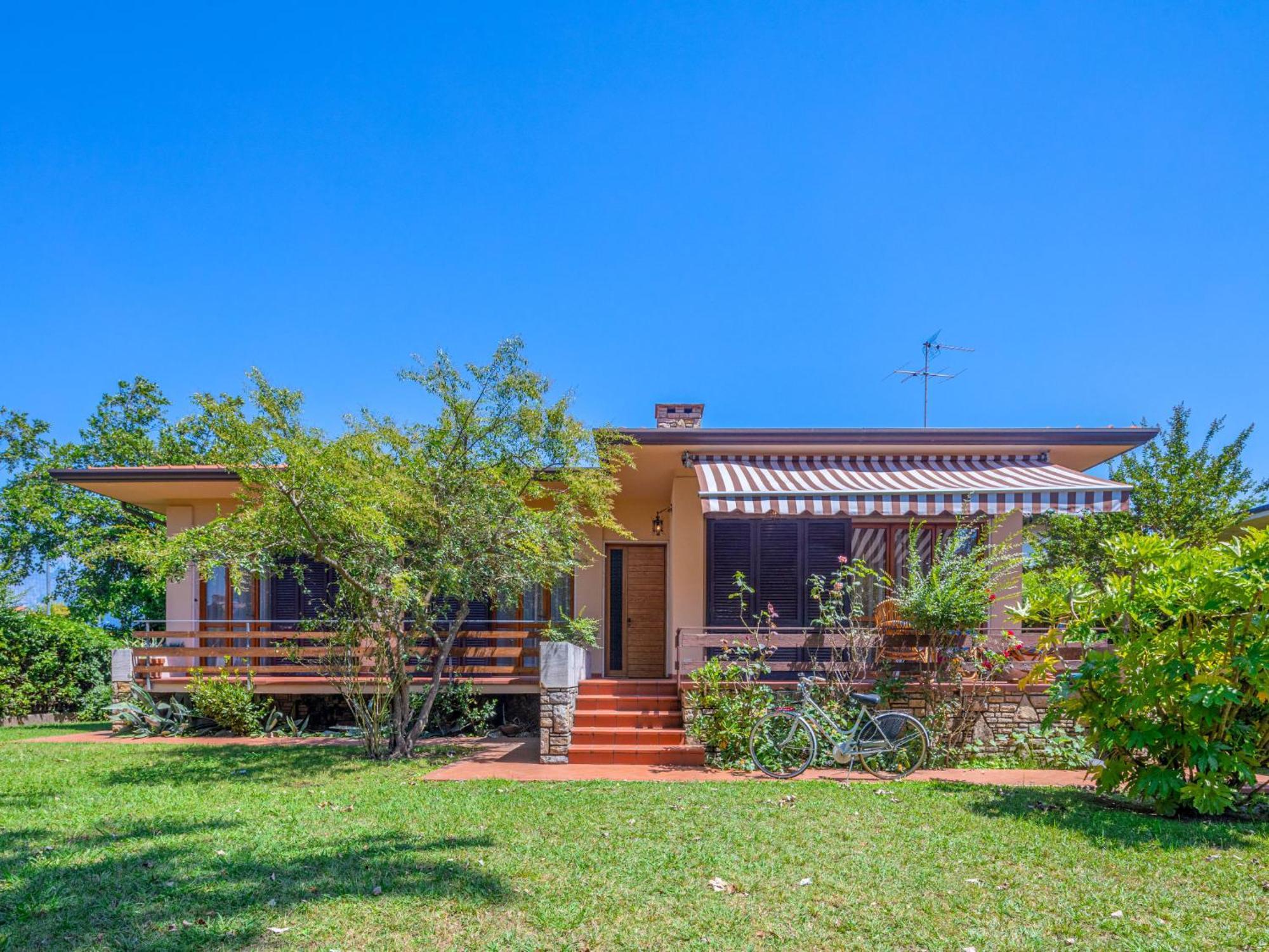 Holiday Home Donatella By Interhome Marina di Pietrasanta Bagian luar foto